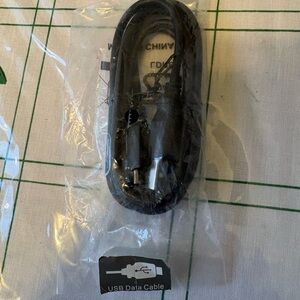 Black USB Data Cable